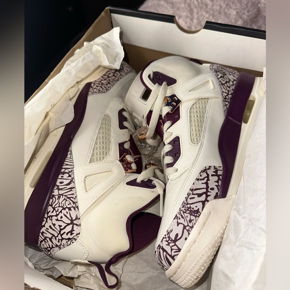 2017 Jordan Spizike GS 'Bordeaux' - Picture 7 of 9